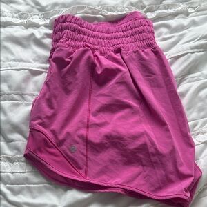 lululemon hotty hot HR 2.5 sonic pink